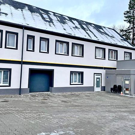 Apartments Gato Karlovy Vary Stara Role מראה חיצוני תמונה