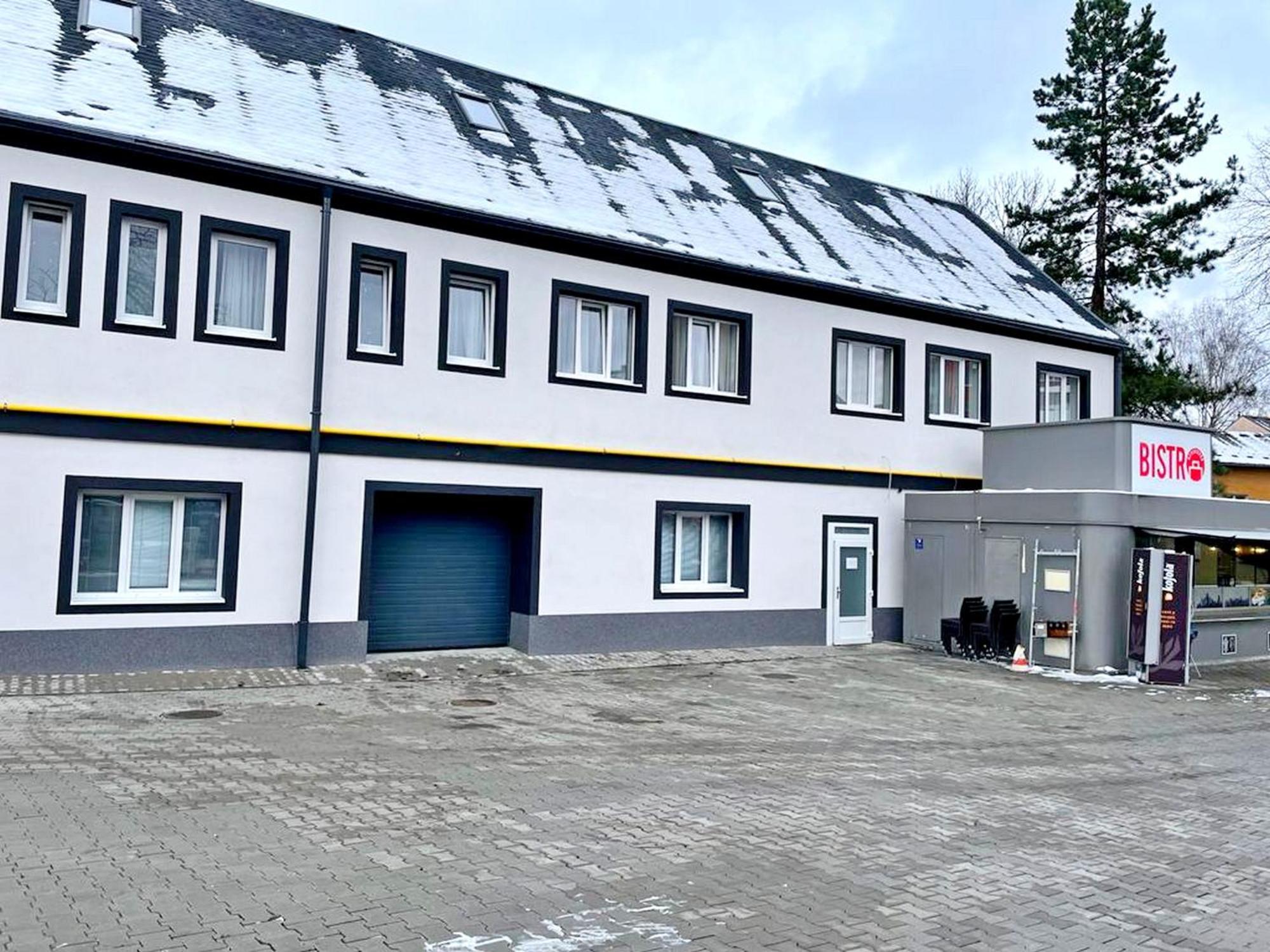 Apartments Gato Karlovy Vary Stara Role מראה חיצוני תמונה