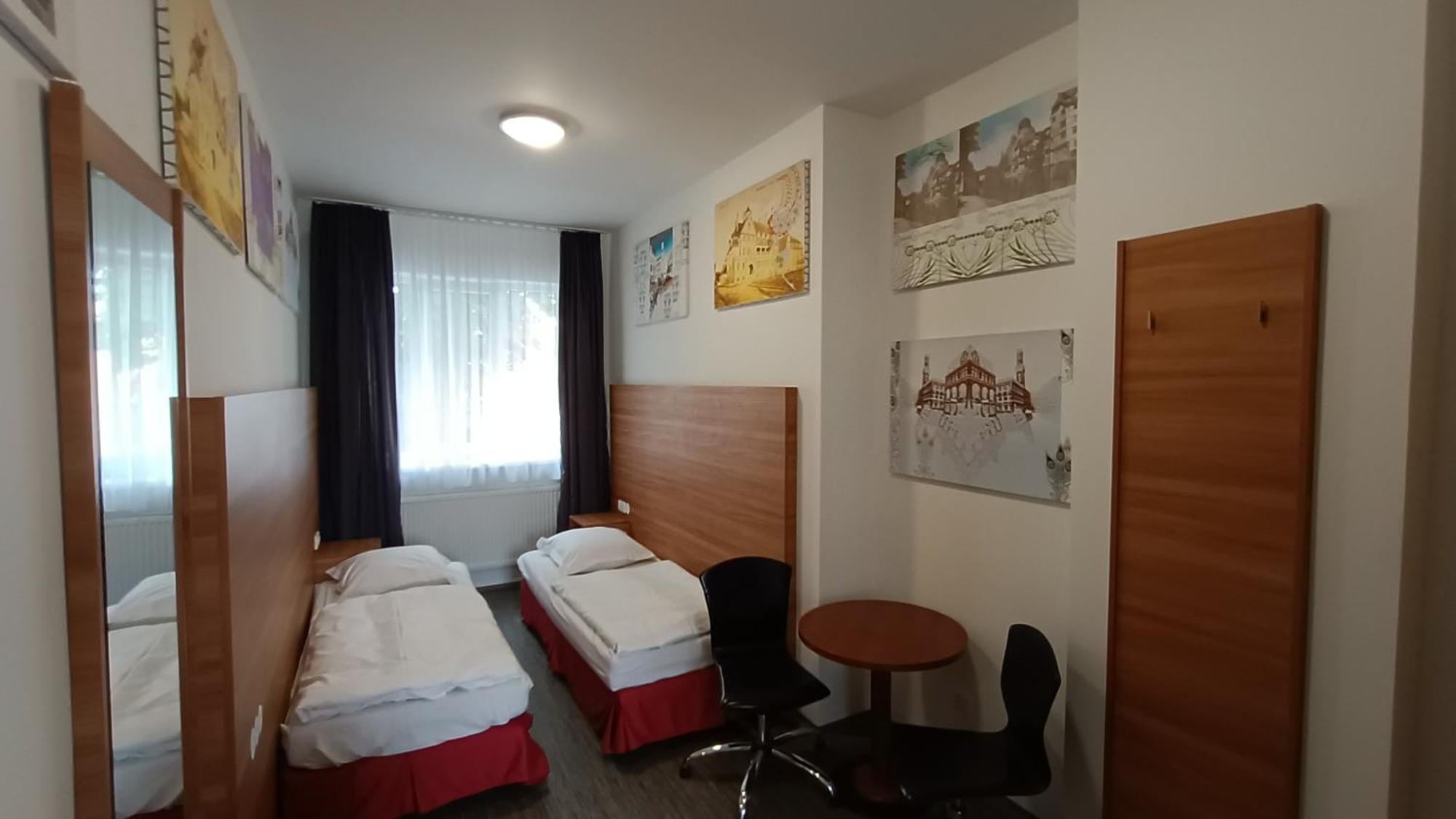 Apartments Gato Karlovy Vary Stara Role מראה חיצוני תמונה