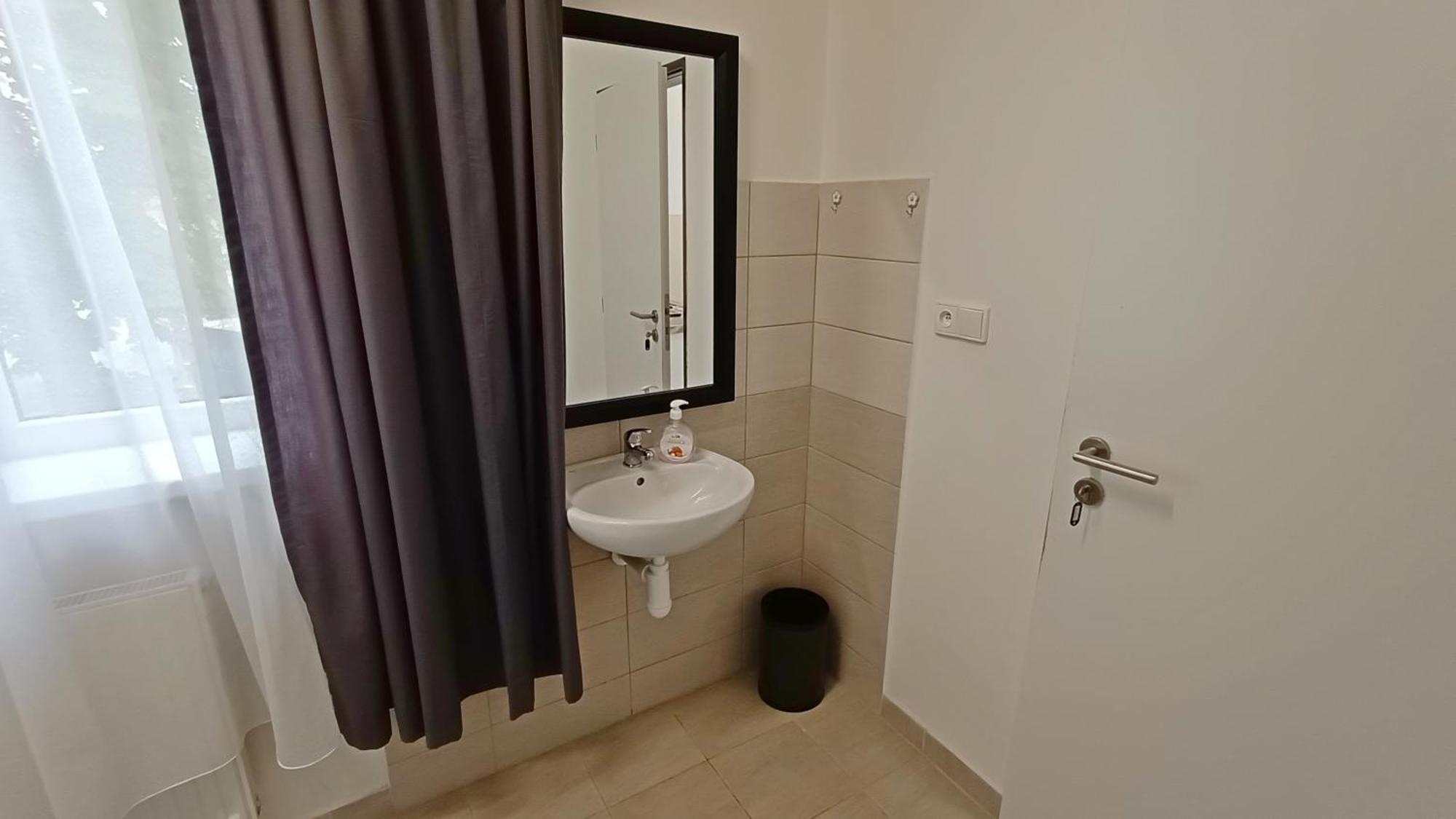 Apartments Gato Karlovy Vary Stara Role מראה חיצוני תמונה