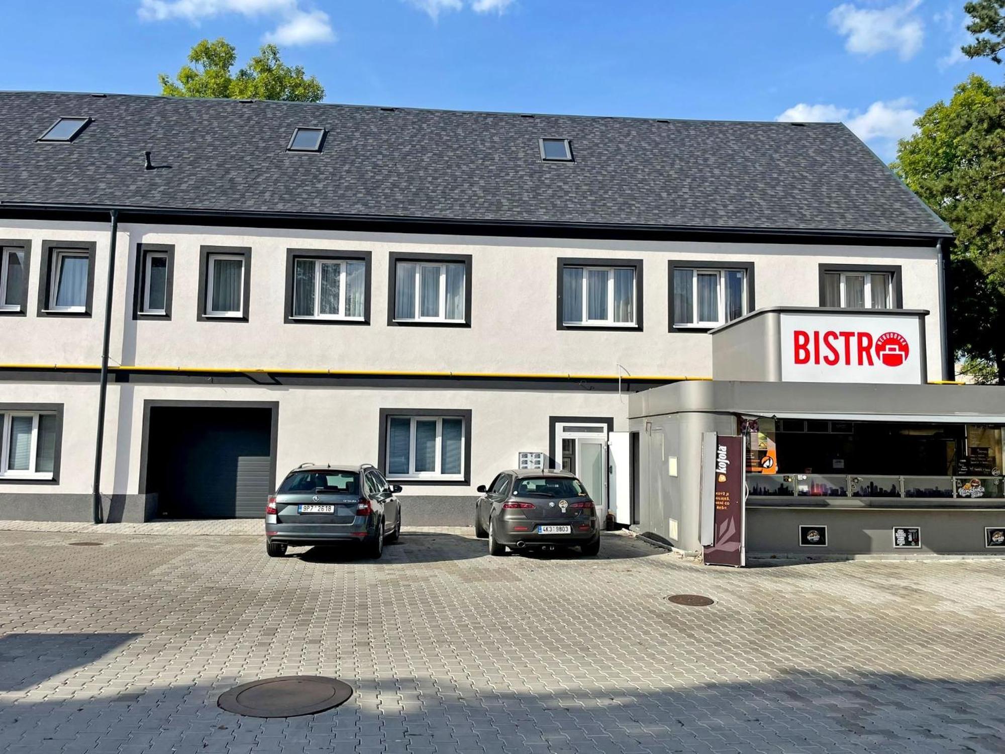 Apartments Gato Karlovy Vary Stara Role מראה חיצוני תמונה